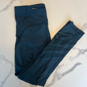 Lululemon Inspire Tight II / Inspire Crop–style leggings - Size 6